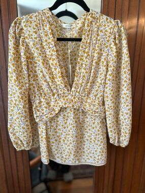 Max Studio Mustard Floral V-Neck Blouse NWT size medium
